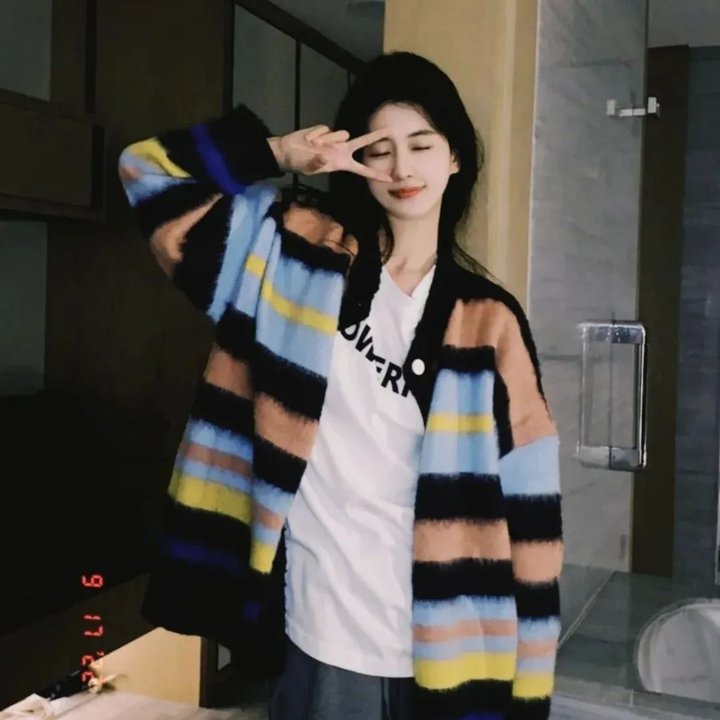 全家偷听反派心声，我负责篡改